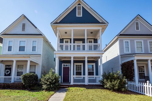 102 Dandelion St, Summerville, SC, 29483-5543 | Card Image