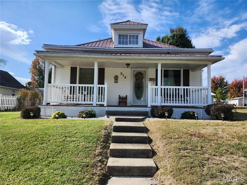 212 S Court St, Bowling Green, MO, 63334-2106 | Card Image