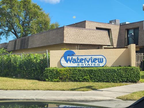 1801 Waterview Cir, Palm Springs, FL, 33461-6409 | Card Image