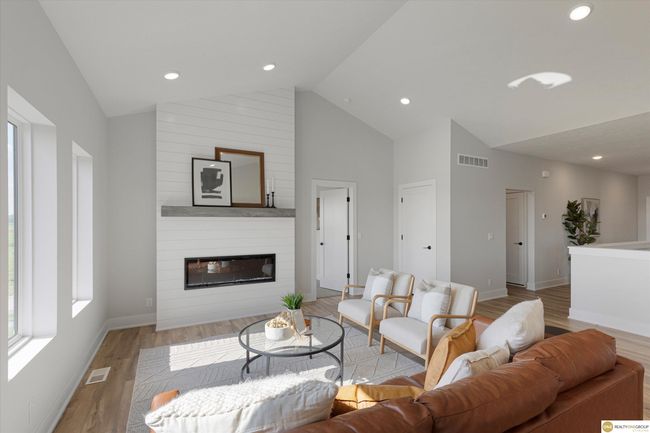 10901 N 161 St St, House other with 5 bedrooms, 4 bathrooms and 3 parking in Bennington NE | Image 5