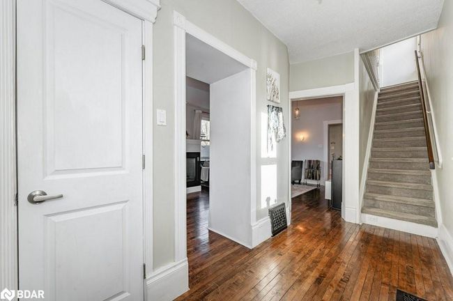 168 Paisley St, House other with 3 bedrooms, 1 bathrooms and 4 parking in Guelph ON | Image 26