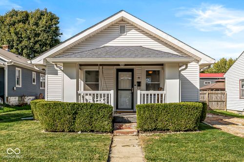 76 11th Ave, Beech Grove, IN, 46107-1753 | Card Image