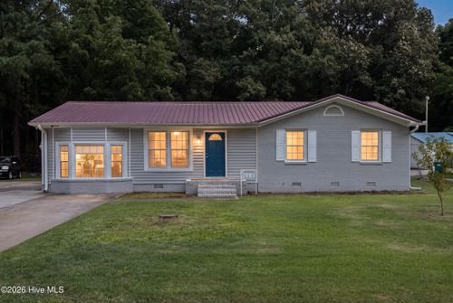 115 Trent Cir, Greenville, NC, 27834-1101 | Card Image