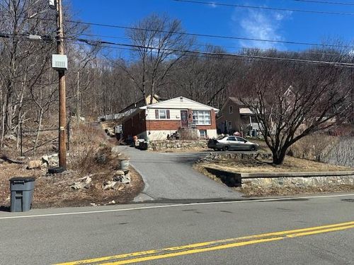 138 Mountain Ave, Highland Falls, NY, 10928-1213 | Card Image