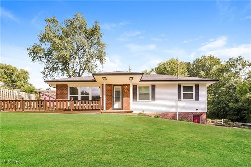 683 Lurie Ave, Akron, OH, 44306-3657 | Card Image