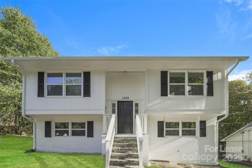 1322 Green Circle Dr, Gastonia, NC, 28054-2429 | Card Image