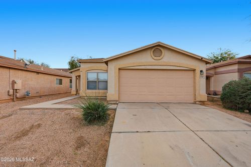 8123 S Sunny Horizon Pl, Tucson, AZ, 85747-5522 | Card Image