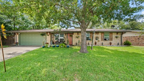 230 Dodson St, Canton, TX, 75103-1020 | Card Image