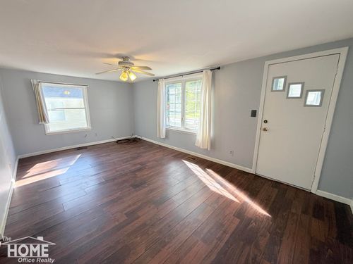 755 Woodlawn Ave, Owosso, MI, 48867-4628 | Card Image