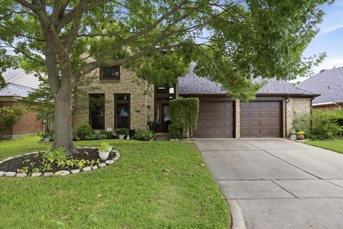 6801 Briarwood Dr, Fort Worth, TX, 76132-3014 | Card Image