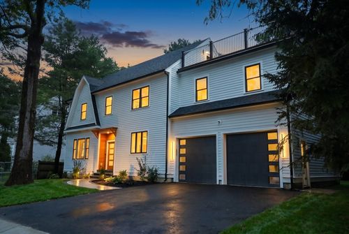 45 Clearwater Rd, Newton, MA, 02462-1132 | Card Image