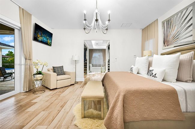 433 Nw 127 Th Ave, House other with 5 bedrooms, 4 bathrooms and null parking in Miami FL | Image 44