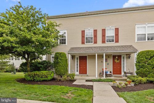 237-115 Goldfinch Ct, WARRINGTON, PA, 18976-3010 | Card Image
