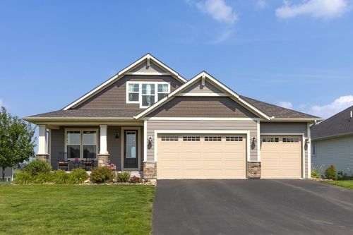 3275 Linden Ave N, Lake Elmo, MN, 55042-2200 | Card Image