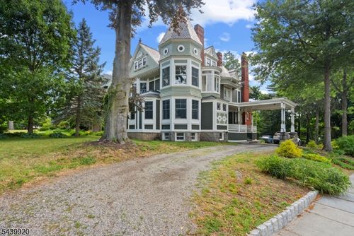 2-1 Franklin Pl, Morristown, NJ, 07960-5304 | Card Image