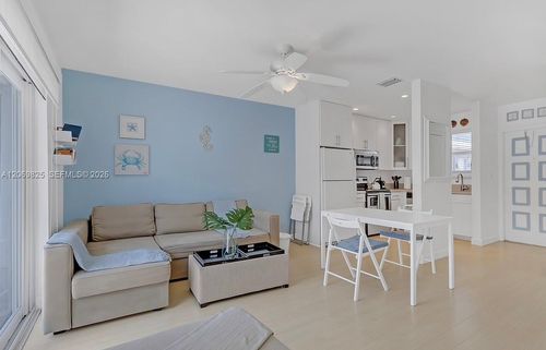 44-b-798 Crandon Blvd, Key Biscayne, FL, 33149-2513 | Card Image
