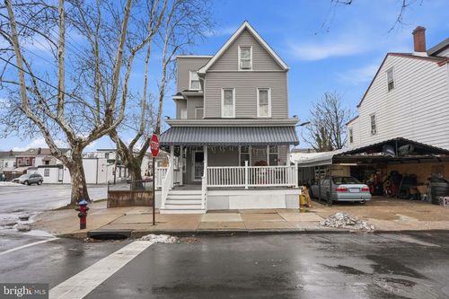 200 Ashmore Ave, Trenton, NJ, 08611-1140 | Card Image