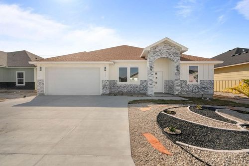 109 Traditions Drive, Rockport, TX, 78382 | Card Image