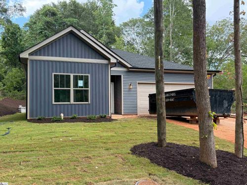 24 Robin Hood Rd, Taylors, SC, 29687-6533 | Card Image