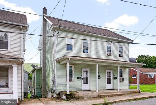 330 Julian St, Williamstown, PA, 17098-1311 | Card Image