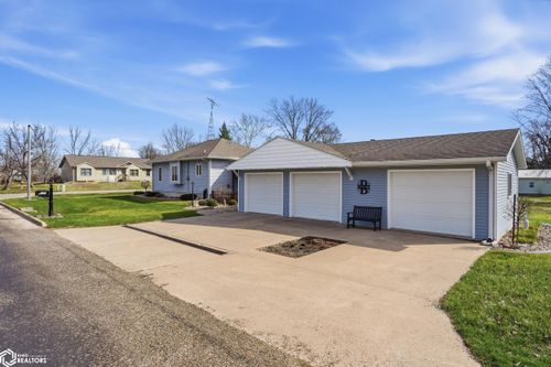 502 E Oak St, Salem, IA, 52649-7734 | Card Image