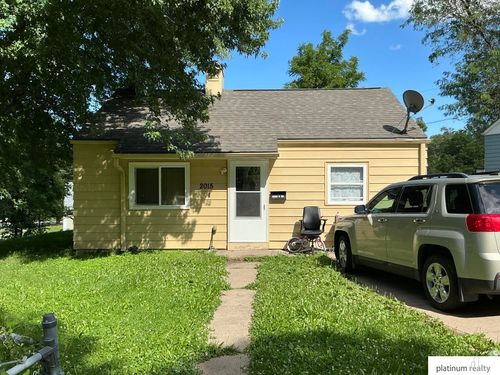 2015 N 37th Street, Omaha, NE, 68111 | Card Image