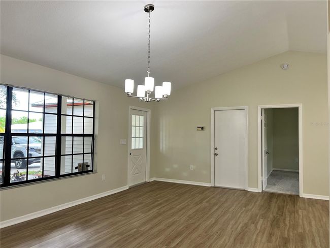 Family Room | Image 12