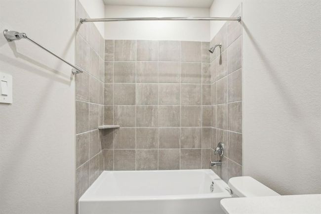 591 Avisa Dr, House other with 3 bedrooms, 3 bathrooms and 2 parking in Kemah TX | Image 22