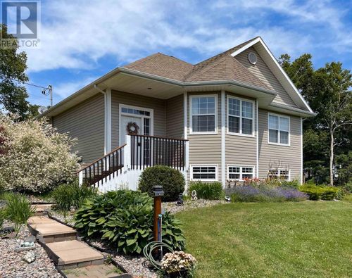 18 Little Eva Dr, New Dominion, PE, C0A1H6 | Card Image