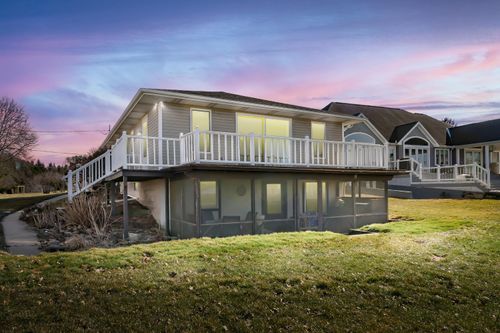 7585 S Indian Lake Dr, Vicksburg, MI, 49097-8344 | Card Image