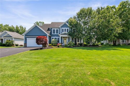 95 Blue Aspen Way, Greece, NY, 14612-6207 | Card Image