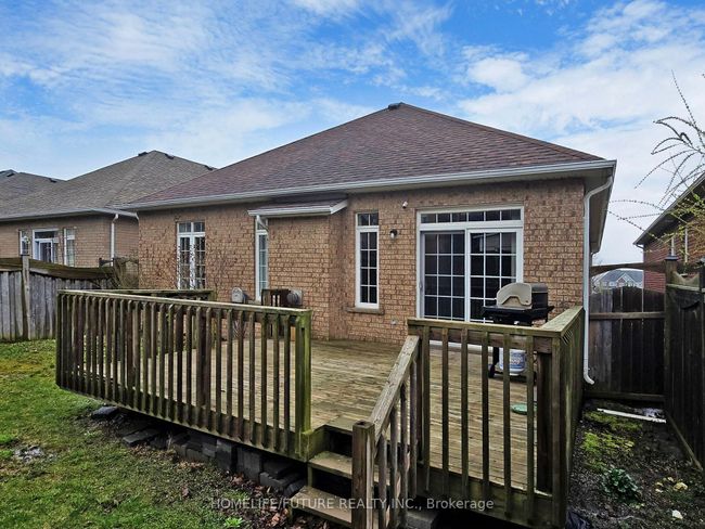 851 Eagle Ridge Dr, House other with 3 bedrooms, 3 bathrooms and 4 parking in Oshawa ON | Image 34