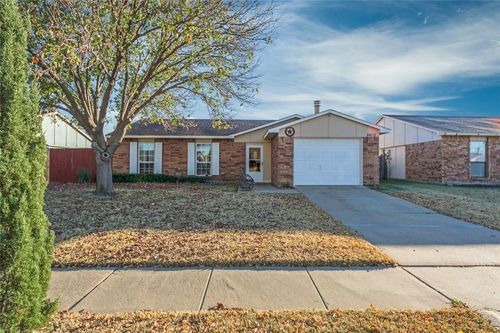 5612 Pearce St, The Colony, TX, 75056-1907 | Card Image