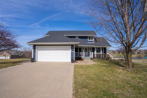 1202 Shadow Ln, Pella, IA, 50219-7661 | Card Image