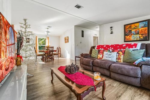 410 N Verda St, Clewiston, FL, 33440-8882 | Card Image