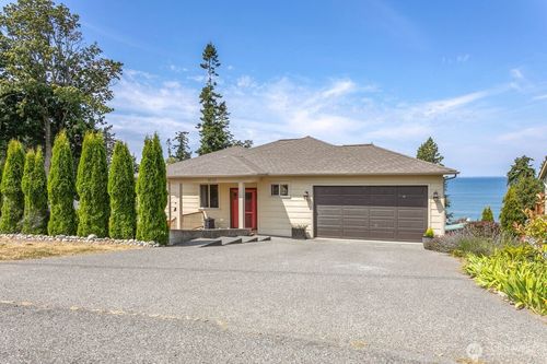 8733 Charel Dr, Blaine, WA, 98230-9517 | Card Image
