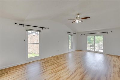 Living Room - Vaulted Ceiling | Image 2