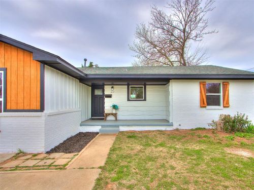 417 E Beech St, Tecumseh, OK, 74873-2223 | Card Image