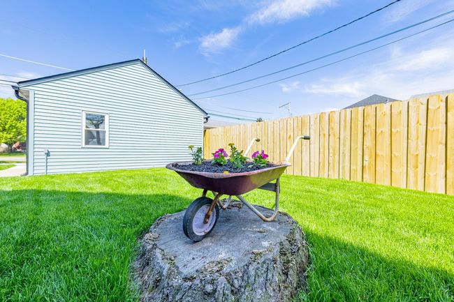 Step outside to your private oasis: a graciously l | Image 73