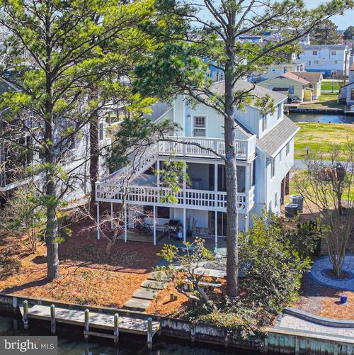 209 W 11th St, SOUTH BETHANY, DE, 19930-9143 | Card Image