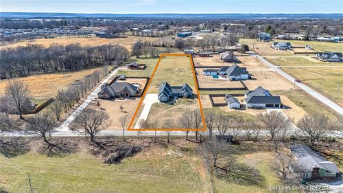 11775 Giles Rd, Farmington, AR, 72730-9650 | Card Image
