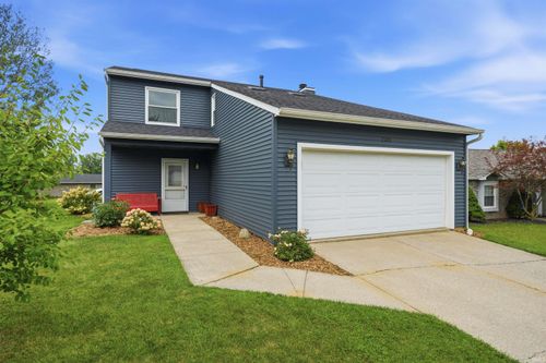 2115 Cortez Dr, Kendallville, IN, 46755-3008 | Card Image