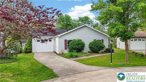 860 Trestle Court, Pine Grove, PA, 17963 | Card Image