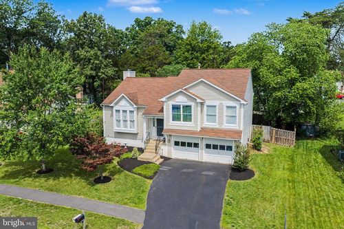 8022 Rocky Run Rd, GAINESVILLE, VA, 20155-1741 | Card Image