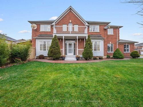 1 Pilgrim Pl, Brampton, ON, L6X4X9 | Card Image