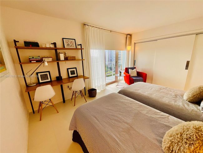 APT-11B - 881 Ocean Dr, Condo with 2 bedrooms, 2 bathrooms and null parking in Key Biscayne FL | Image 48