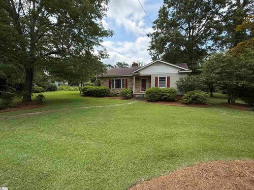 301 Pine St, Clinton, SC, 29325-3035 | Card Image