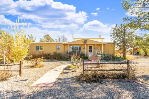 5681 S Moson Rd, Hereford, AZ, 85615-9123 | Card Image
