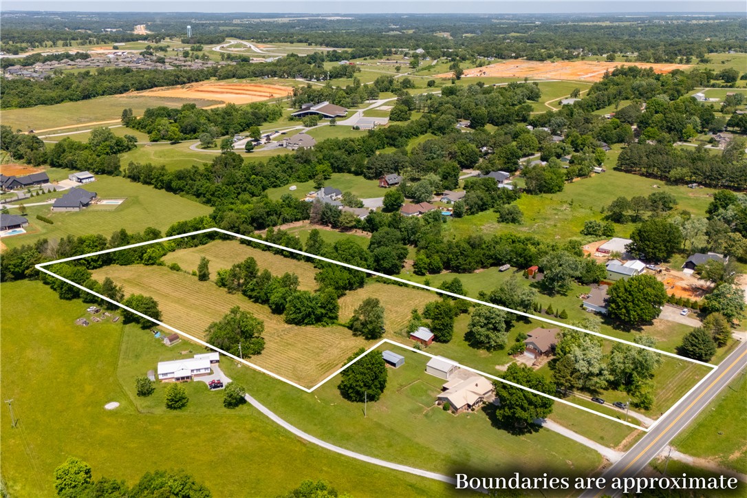 Commercial Sale in Elm Springs 4