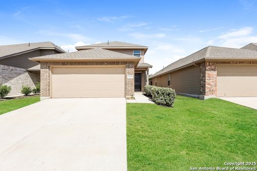 10315 Green Br, San Antonio, TX, 78223-1351 | Card Image